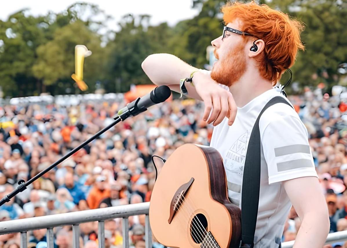 Joseph Doran as Ed Sheeran Illusion Ed Sheeran Tribute London